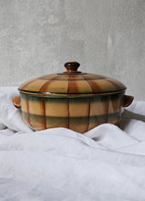 Load image into Gallery viewer, Servizio di piatti in terracotta dipinti a mano firmati ZF
