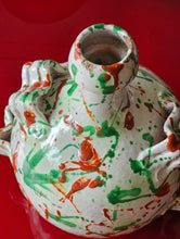Load image into Gallery viewer, Grande fiasca in terracotta maculata ingobbiata primi &#39;900
