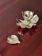 Load image into Gallery viewer, Portacandela e posacenere per ospiti silver plated
