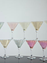 Load image into Gallery viewer, Bicchieri da cocktail anni &#39;60
