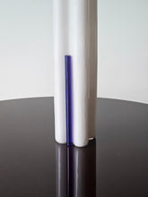 Load image into Gallery viewer, Vaso alto solifiore in vetro anni &#39;70
