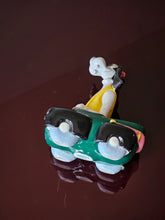 Load image into Gallery viewer, Pippo in macchina svuotatasche
