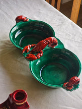 Load image into Gallery viewer, Piatto da antipasti in ceramica con aragoste anni 50

