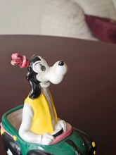 Load image into Gallery viewer, Pippo in macchina svuotatasche
