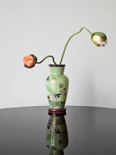 Load image into Gallery viewer, Vaso in vetro opalino dipinto a mano, anni 20
