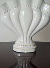 Load image into Gallery viewer, Tulipaniera in ceramica smaltata
