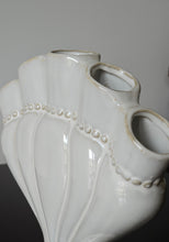 Load image into Gallery viewer, Tulipaniera in ceramica smaltata
