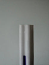 Load image into Gallery viewer, Vaso alto solifiore in vetro anni &#39;70
