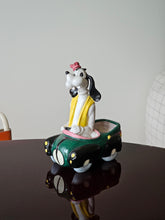 Load image into Gallery viewer, Pippo in macchina svuotatasche
