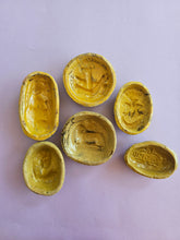Load image into Gallery viewer, Stampi da cotgnata siciliani epoca (&#39;700/&#39;800) (gruppo 3)
