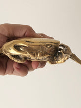 Load image into Gallery viewer, Scultura granchio in ottone
