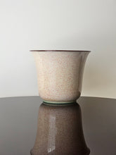 Load image into Gallery viewer, Vaso per piante in ceramica smaltata
