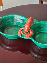 Load image into Gallery viewer, Piatto da antipasti in ceramica con aragoste anni 50
