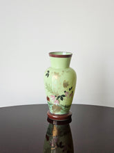 Load image into Gallery viewer, Vaso in vetro opalino dipinto a mano, anni 20
